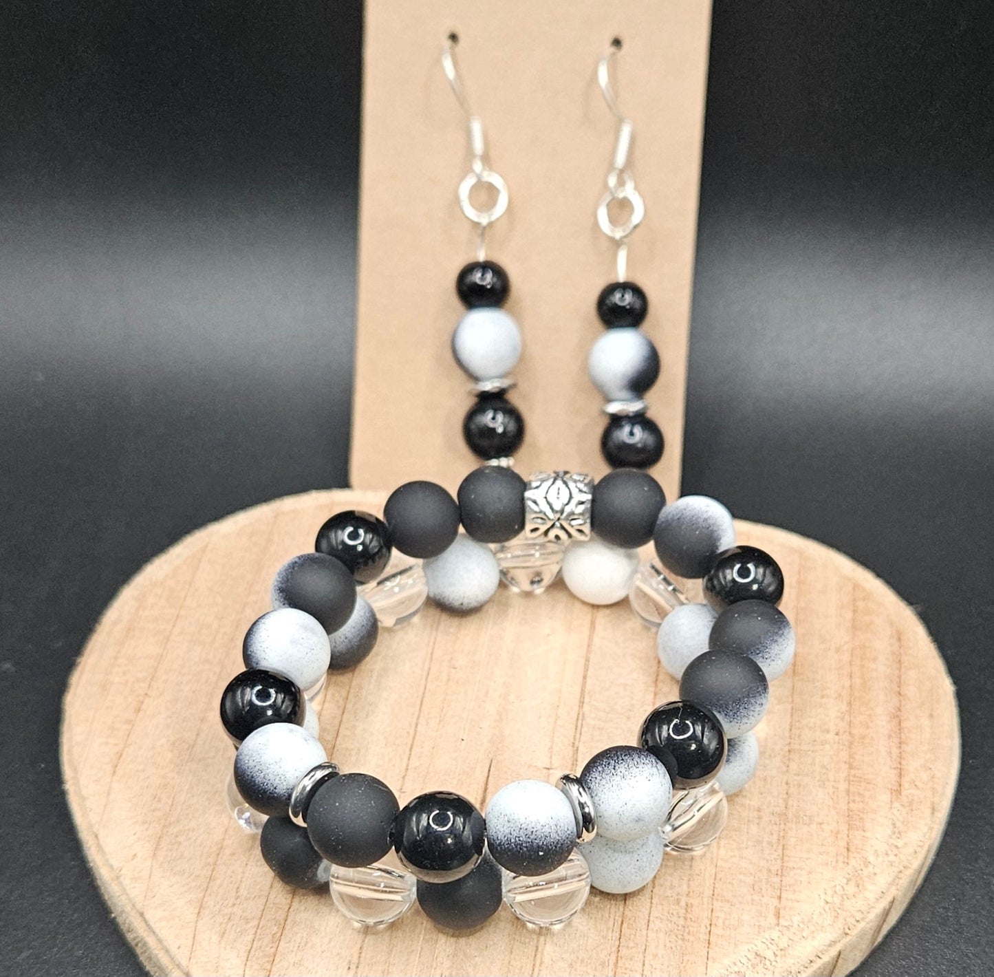 Black and White 3pcs Style 24