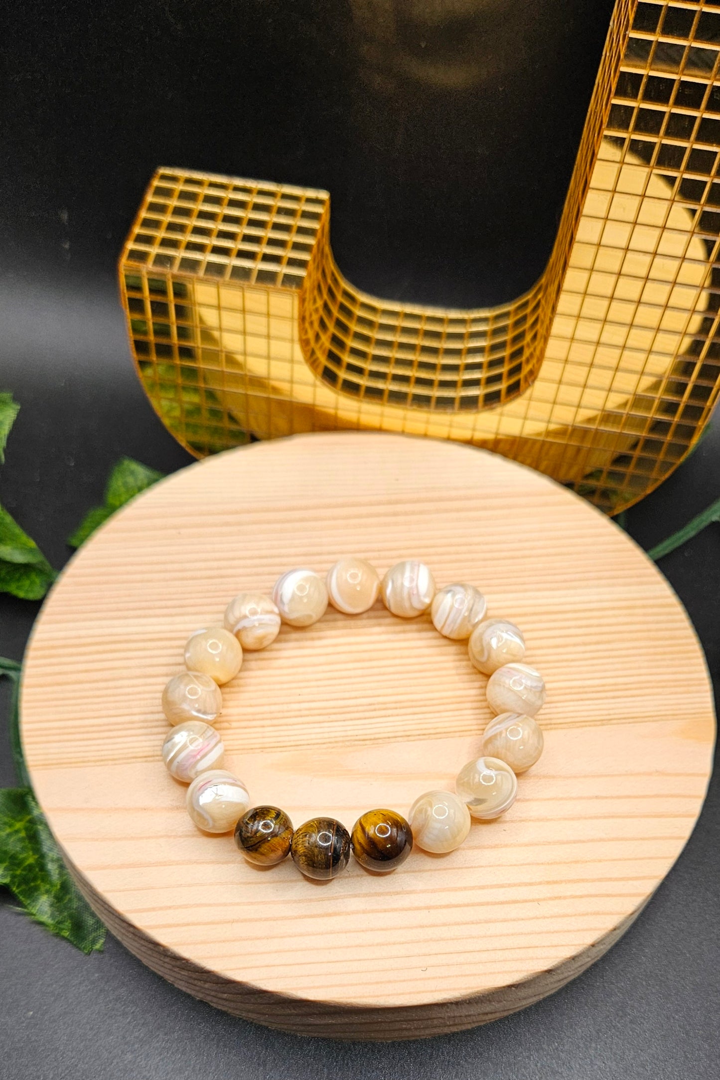 Cream Delight w/Tiger Eye